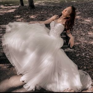 David’s Bridal wedding dress size 2